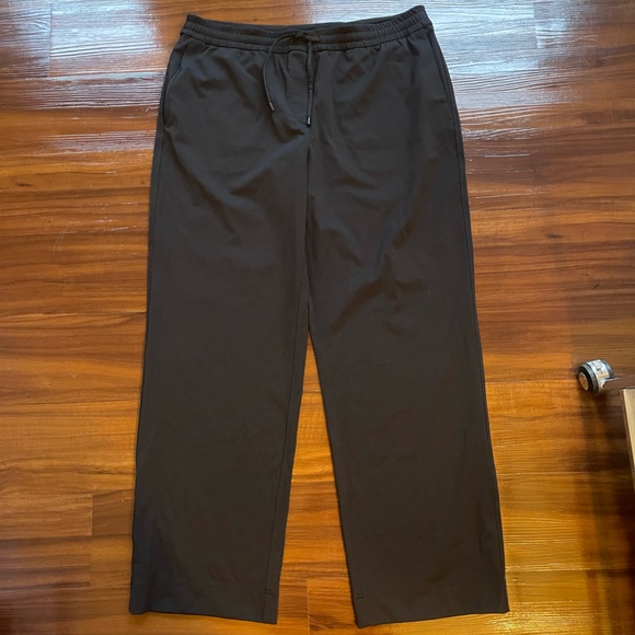 Lululemon XL Luxtreme Mid-Rise Straight-Leg Trouser - Picture 3 of 9